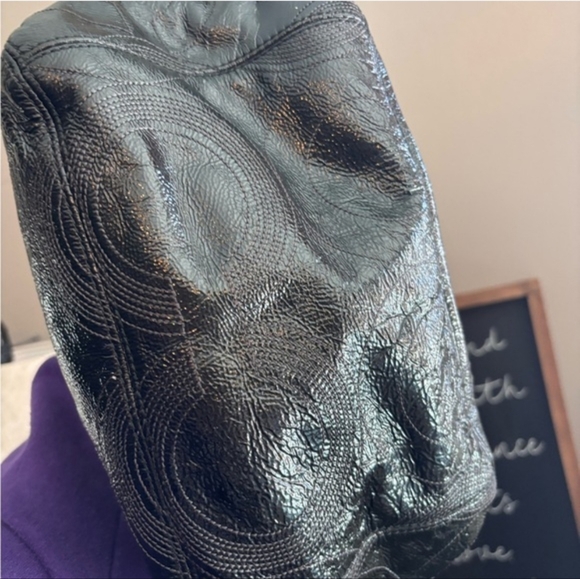 Coach Vintage Alex Signature Black Patent Leather Tote Bag - Picture 7 of 9